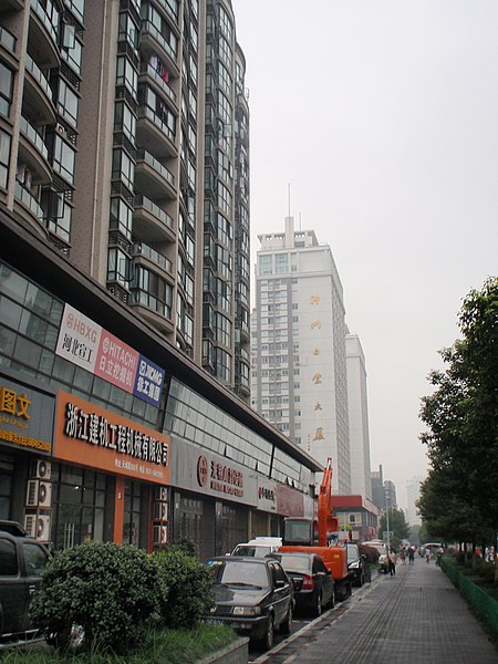 File:天成路的现代建筑 - panoramio.jpg