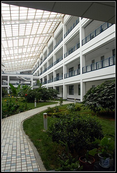 File:教学楼内部 - panoramio.jpg