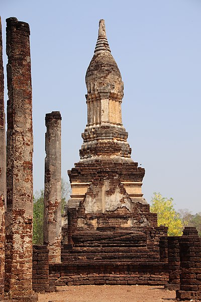 File:13th Century Thai City of Si Satchanalai- Wat Chedi Chet Thaeo (46917777454).jpg