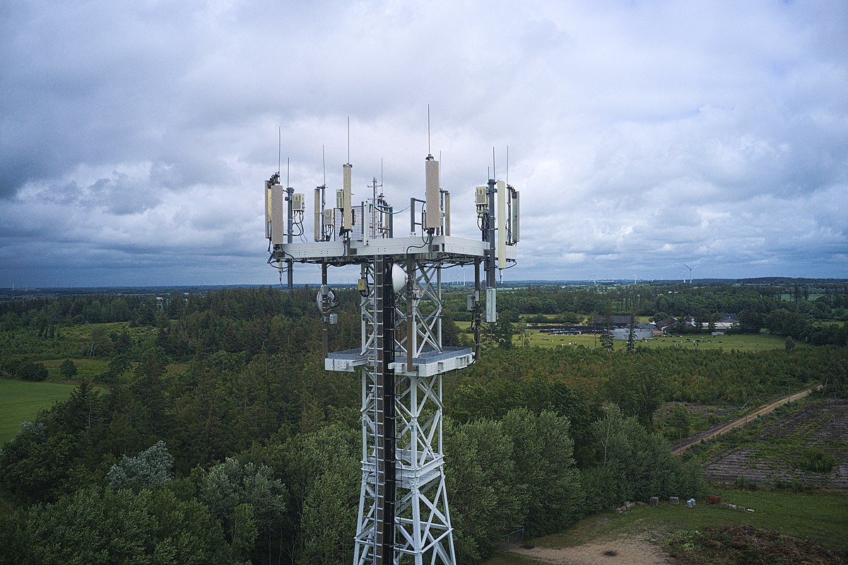 CES 2019 : un routeur 5G résidentiel à 3 Gbit/s par D-Link - ZDNet