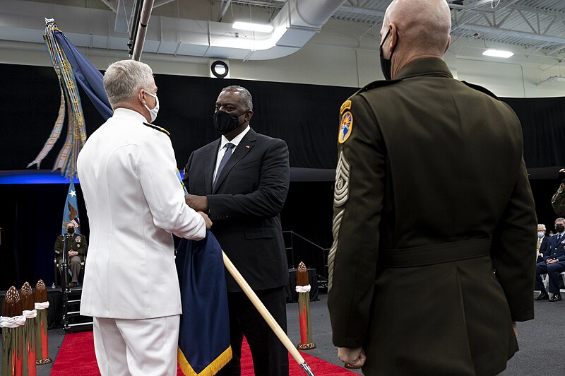 File:2021 SOUTHCOM Change of Command Ceremony 211029-D-BN624-0809.jpg