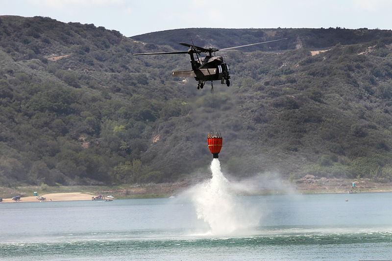 File:A U.S. Army UH-60 Black Hawk helicopter assigned to the 1st Battalion, 140th Aviation Regiment, California Army National Guard conducts annual helicopter bucket training at Irvine Lake, Calif., April 5, 2014, to 140405-Z-ZQ575-023.jpg