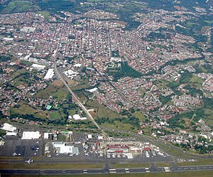 Alajuela'nın havadan panoramik görüntüsü