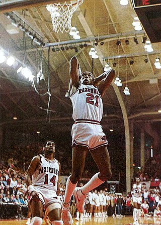 <span class="mw-page-title-main">Alvin Robertson</span> American basketball player