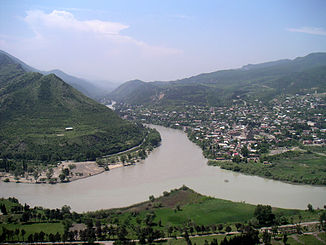 Mouth of the Aragwi (right) into the Kura