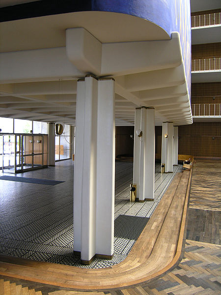 File:Arne jacobsen, aarhus town hall 1937-1942 (2803825388).jpg