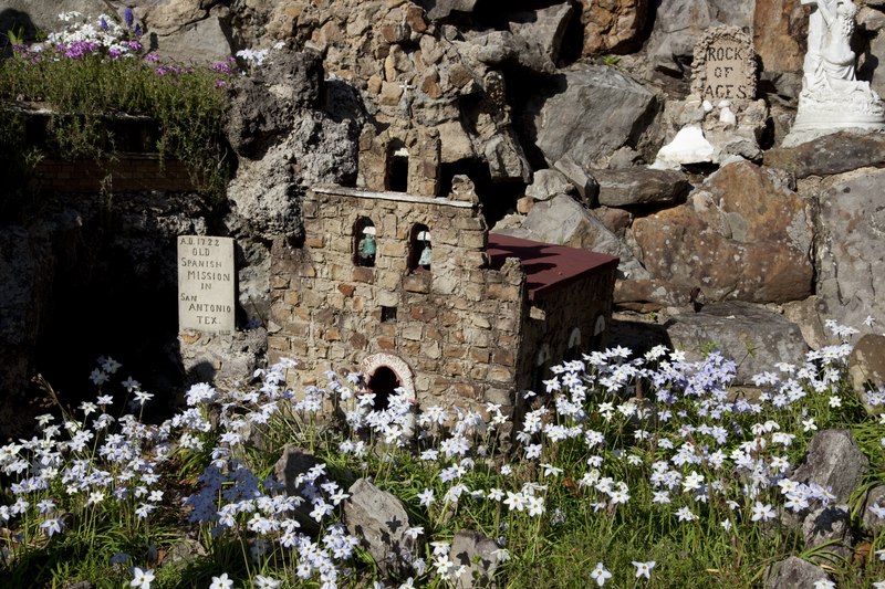 File:Ave Maria Grotto, Cullman, Alabama LCCN2010638348.tif