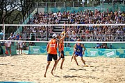 Deutsch: Beachvolleyball bei den Olympischen Jugendspielen 2018; Tag 11, 17. Oktober 2018; Jungen,Finale – Niederlande (Matthew Immers/Yorick de Groot)-Schweden (David Åhman/Jonatan Hellvig) 0:2 (20–22/15–21) English: Beach volleyball at the 2018 Summer Youth Olympics at 17 October 2018 – Final – Netherlands (Matthew Immers/Yorick de Groot)-Sweden (David Åhman/Jonatan Hellvig) 0:2 (20–22/15–21)