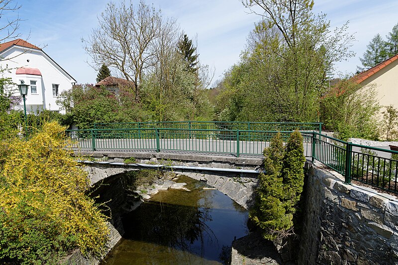 File:Brücke 18777+28850 in A-3281 Oberndorf an der Melk.jpg