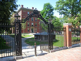 <span class="mw-page-title-main">Bradstreet Gate</span> Gate in Cambridge, Massachusetts, U.S.