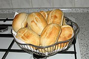 180px-Bread_rolls.JPG