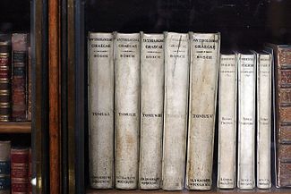 The van Bosch and van Lennep version of The Greek Anthology (in five vols., begun by Bosch in 1795, finished and published by Lennep in 1822). Photographed at The British Museum, London. Contains the metrical Latin version of Grotius's Planudean version of the Anthology. Heavily illustrated. It also reprints the very error-prone Greek text of the Wechelian edition (1600) of the Anthology, which is itself a reprint of the 1566 Planudean edition by Henricus Stephanus Britmus01-greekanth1.jpg