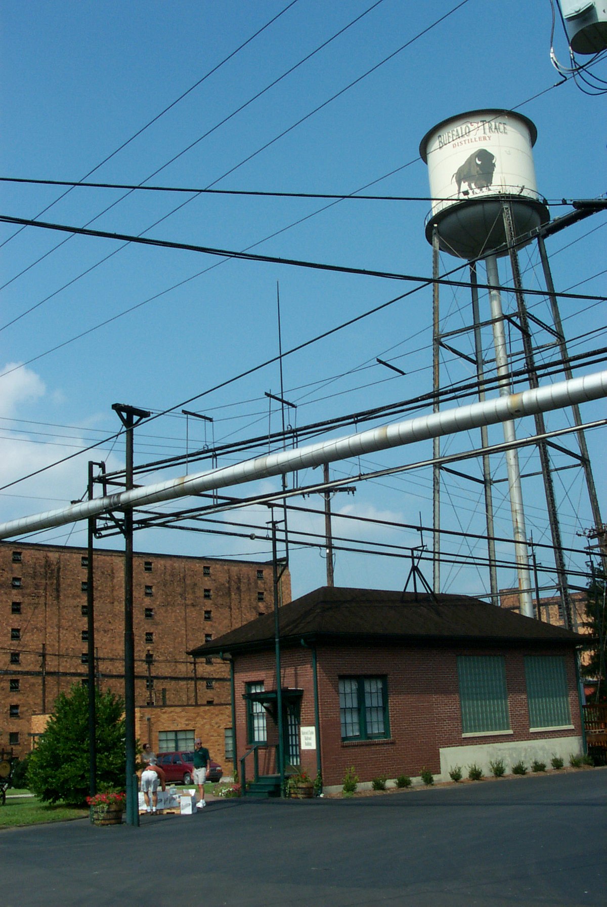 Great Barrier Reef misundelse I tide File:Buffalo trace distillery.jpg - Wikimedia Commons