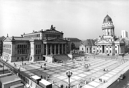 Bundesarchiv Bild 183 1984 1001 035, Berlin, Schauspielhaus, Dom