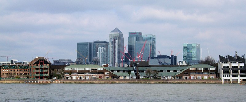File:Canary Wharf, Tower Hamlets, London..jpg