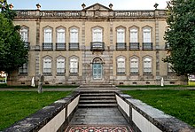 Casa da Cultura de Paredes (cropped).jpg