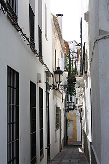 El casco antiguo aún conserva parte de su trazado medieval