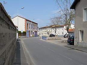 Chambéon - Traversée village (D107).jpg