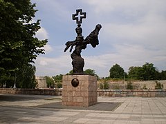 Constantine the Great monument.P4170125.jpg