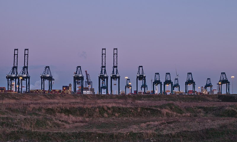 File:Container cranes at the MPET- MSC PSA European Terminal in Port of Antwerp (Kieldrecht, Belgium) during the sunset civil twilight (DSCF3901).jpg