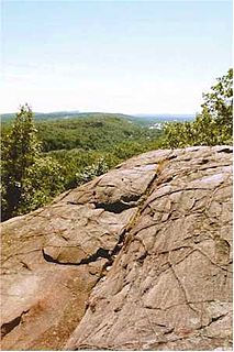 Rattlesnake Mountain (Connecticut) mountain in Connecticut