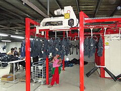 Pantalones de campana - Wikipedia, la enciclopedia libre