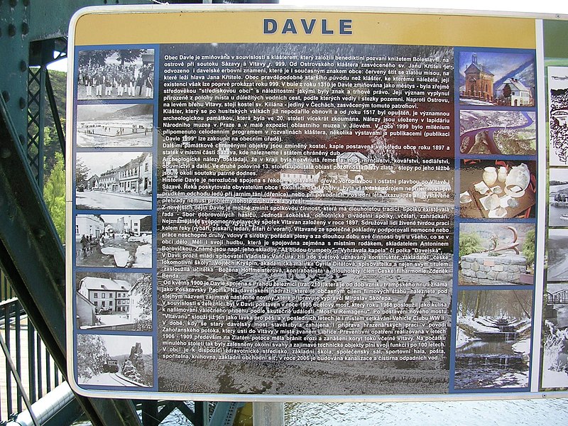 File:Davle, informační tabule.jpg