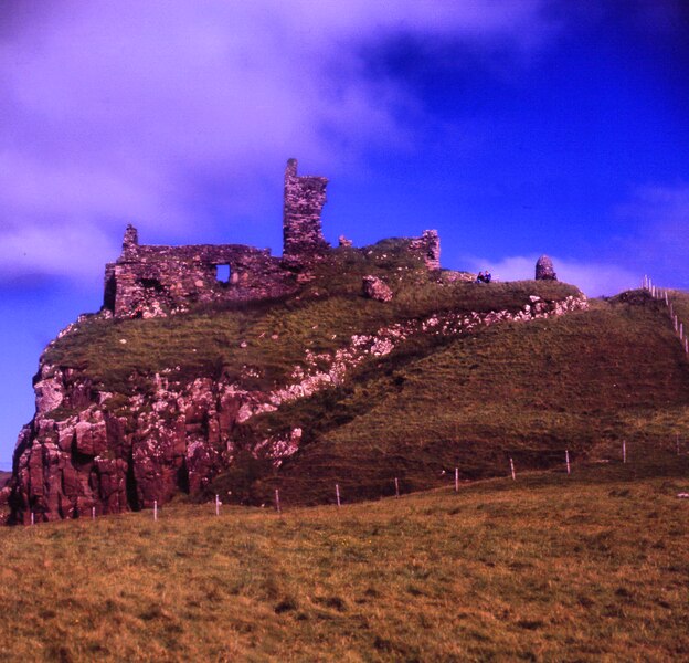 File:Duntulm Castle.tif