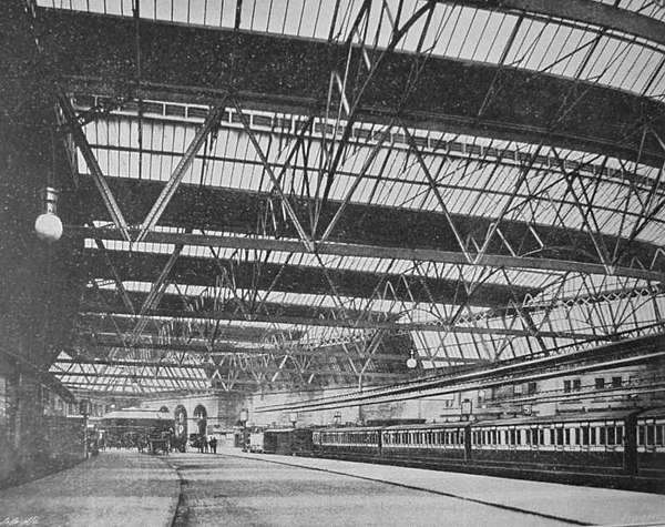 Edinburgh Princes Street Station of 1894+, interior of the trainshed.