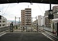 橋本駅のホームから見た京王相模原線の終端。かつては津久井湖方面への延伸も計画されていたが1988年に幻と化した。