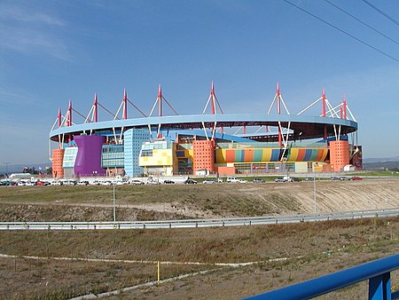 ไฟล์:Estádio_Municipal_de_Aveiro2004.jpg