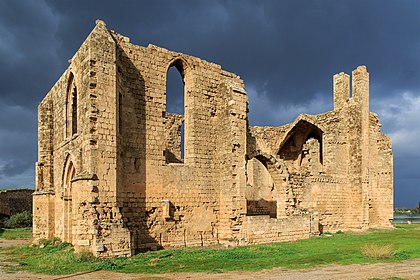 Ruínas da antiga igreja carmelita em Famagusta, Chipre do Norte. (definição 4 615 × 3 077)
