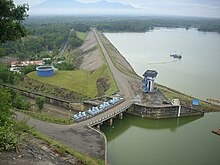 Gajah Mungkur barajı.jpg