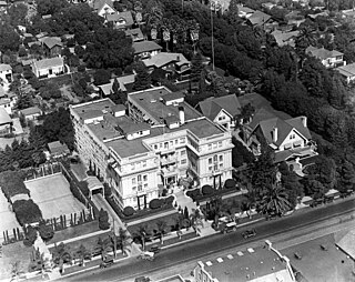 <span class="mw-page-title-main">Garden Court Apartments (Los Angeles, California)</span> Former apartment building located in Los Angeles, California, United States