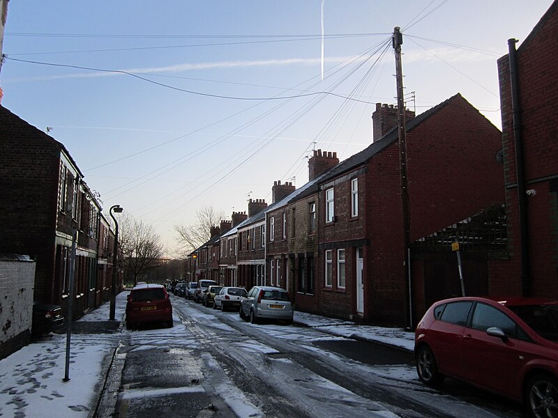 File:Gothic Street, Rock Ferry (2).JPG