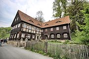 English: Buildings in Großschönau (Sachsen). Polski: Zabudowa we wsi Großschönau, Saksonia.