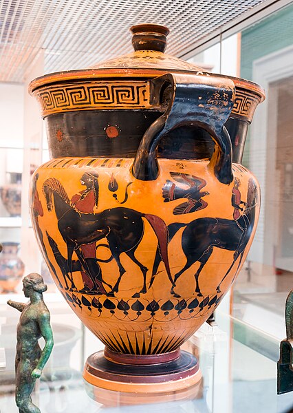 File:Group of the Inscribed Amphorai - frontal chariot with horsemen and youths and woman - London BM 1843-1103-38 - 17.jpg