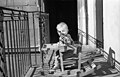 Gyerek portré az erkélyen, 1951. Fortepan 78735.jpg