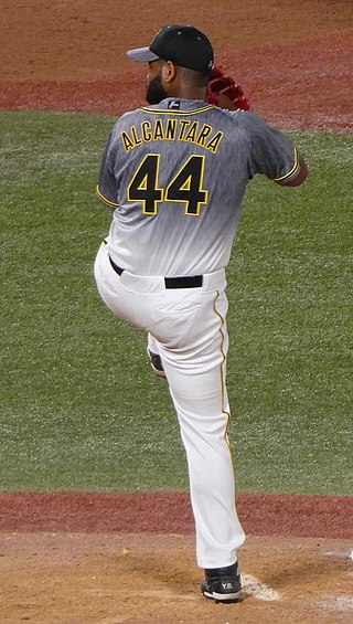 <span class="mw-page-title-main">Raúl Alcántara</span> Dominican baseball player (born 1992)