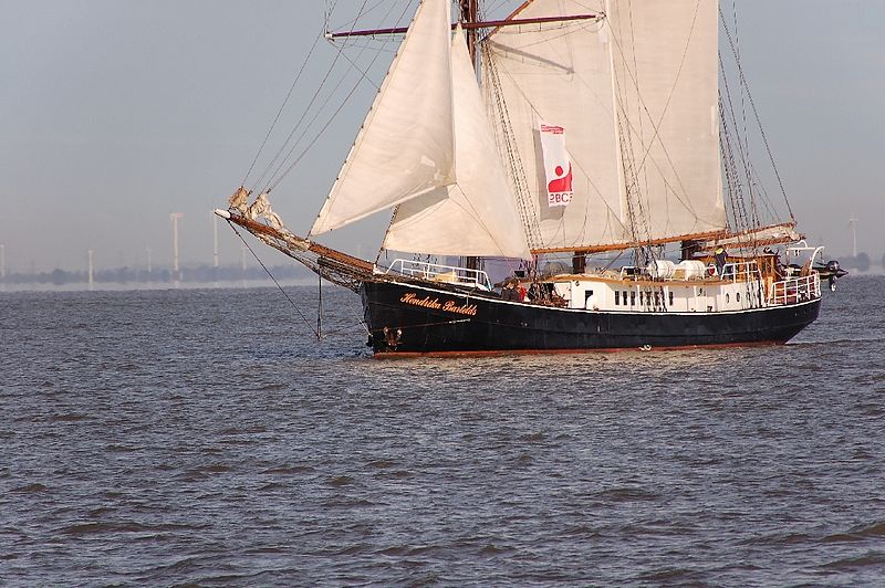 File:Hendrika Bartelds (Ship) 2011-by-RaBoe-03.jpg