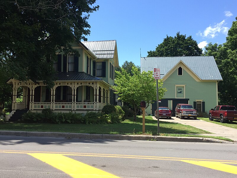 File:House at 36 South Main Street.jpeg