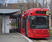 Straßenbahn der IVB an der Endhaltestelle Bergisel der Linie 1