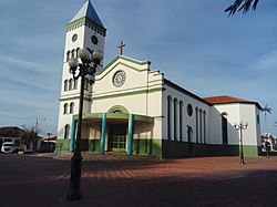 Igreja de Nossa Senhora da Conceição em Divisa Nova, MG. 02.jpg