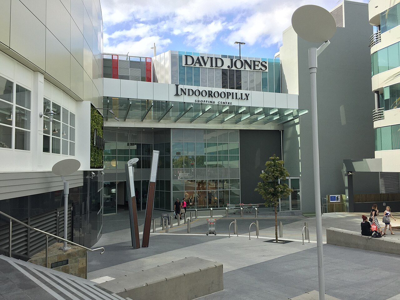 File:Indooroopilly Shopping Centre 03.JPG - Wikimedia Commons