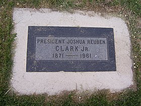 Headstone of Clark.