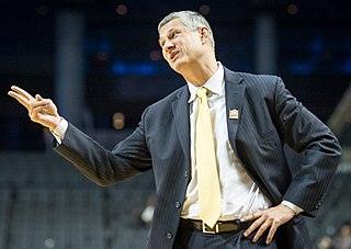 <span class="mw-page-title-main">John Giannini</span> American college basketball coach (born 1962)