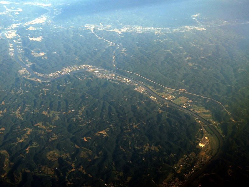 File:Kanawha River, Winfield, West Virginia (14311760747).jpg