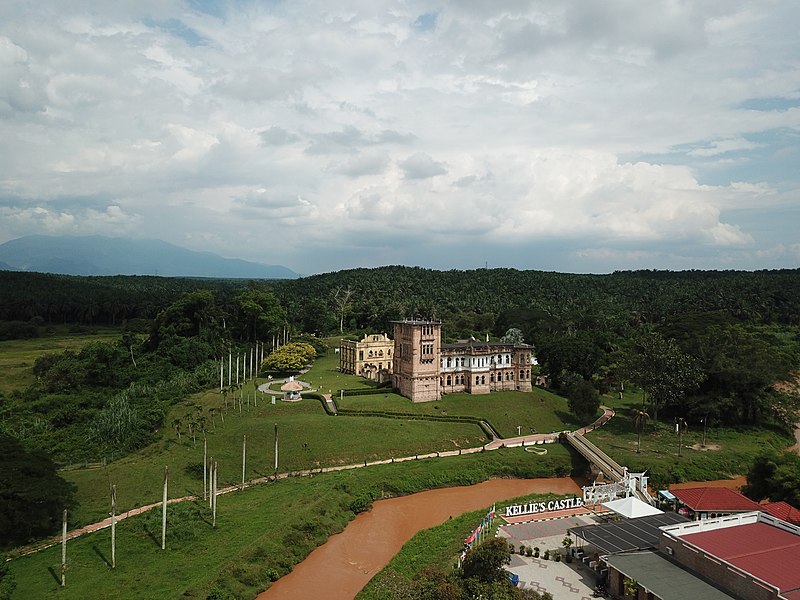 File:Kellies Castle.jpg