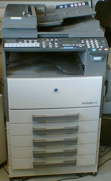 A Konica Minolta bizhub 210. An example of a freestanding SOHO MFP. KonicaMinolta-bizhub210.png