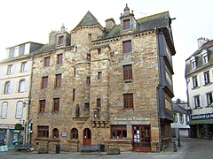 La "maison de la sénéchaussée", ou maison de la Duchesse Anne, en pierre de Logonna, édifiée en 1664 à Landerneau.